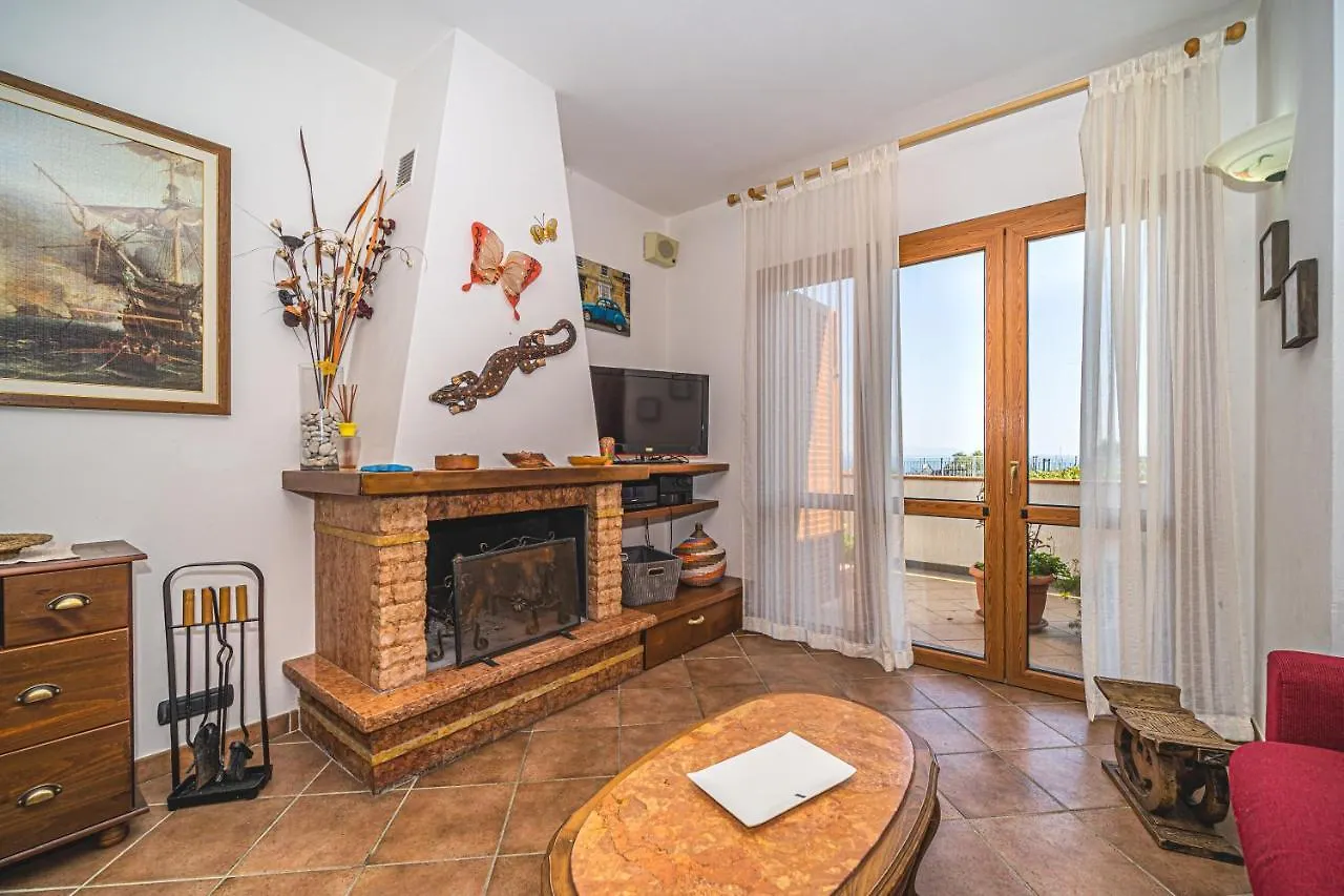 Master Apartment In Villa 6 To 8 Persons With Large Private Garden Capoliveri