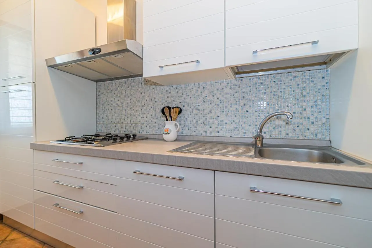 Master Apartment In Villa 6 To 8 Persons With Large Private Garden كابوليفيري